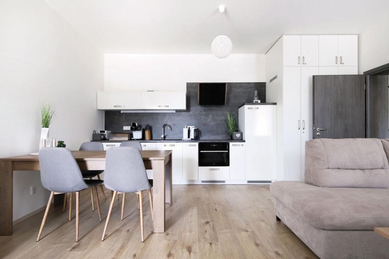 Mountain Apartments Klinovec Hexagon Loučná pod Klínovcem Dış mekan fotoğraf