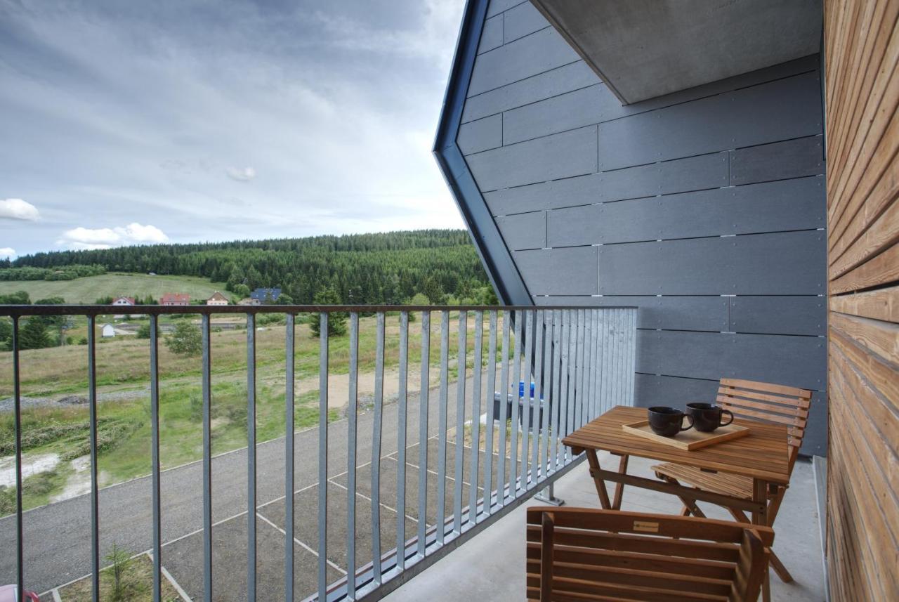 Mountain Apartments Klinovec Hexagon Loučná pod Klínovcem Dış mekan fotoğraf