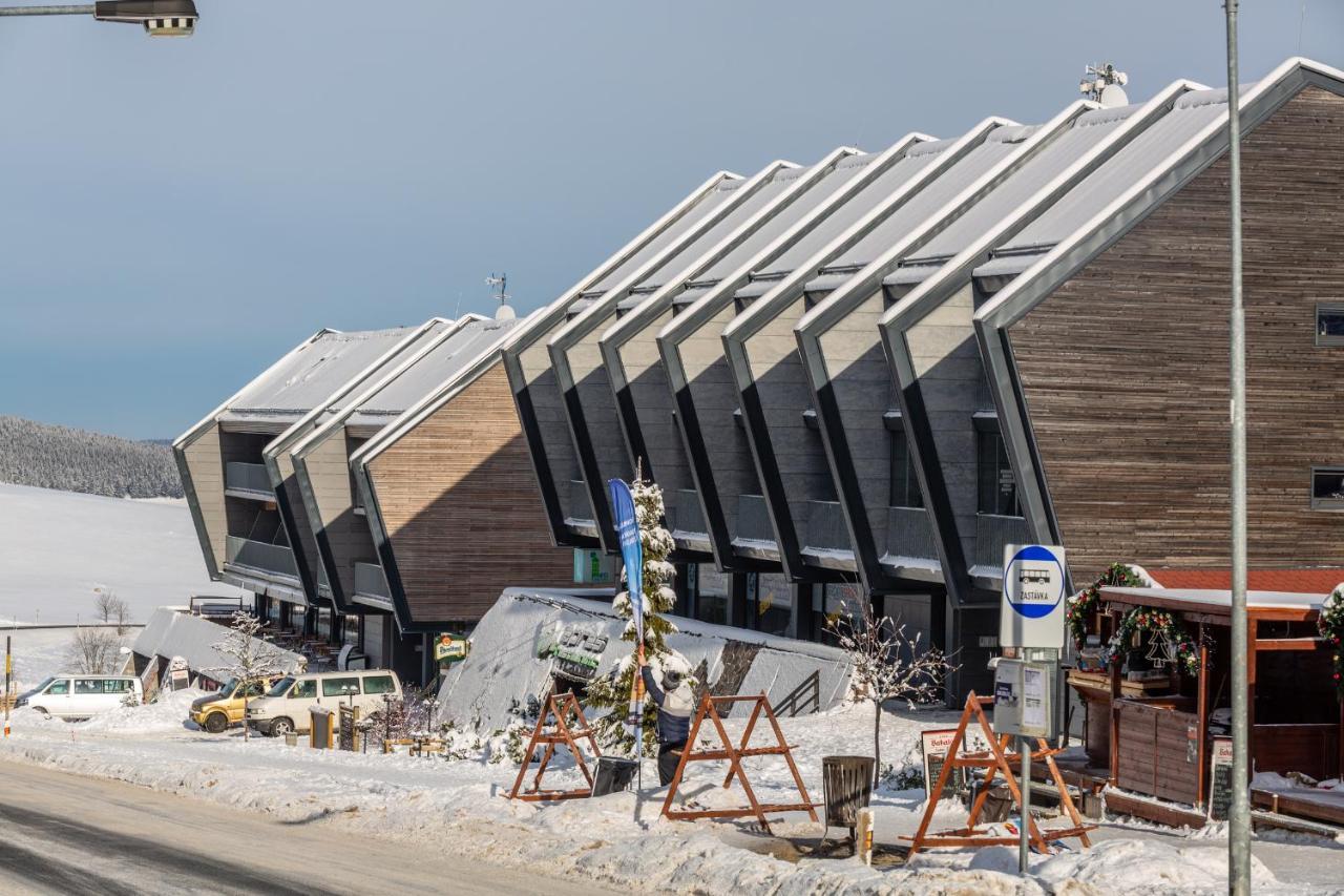 Mountain Apartments Klinovec Hexagon Loučná pod Klínovcem Dış mekan fotoğraf