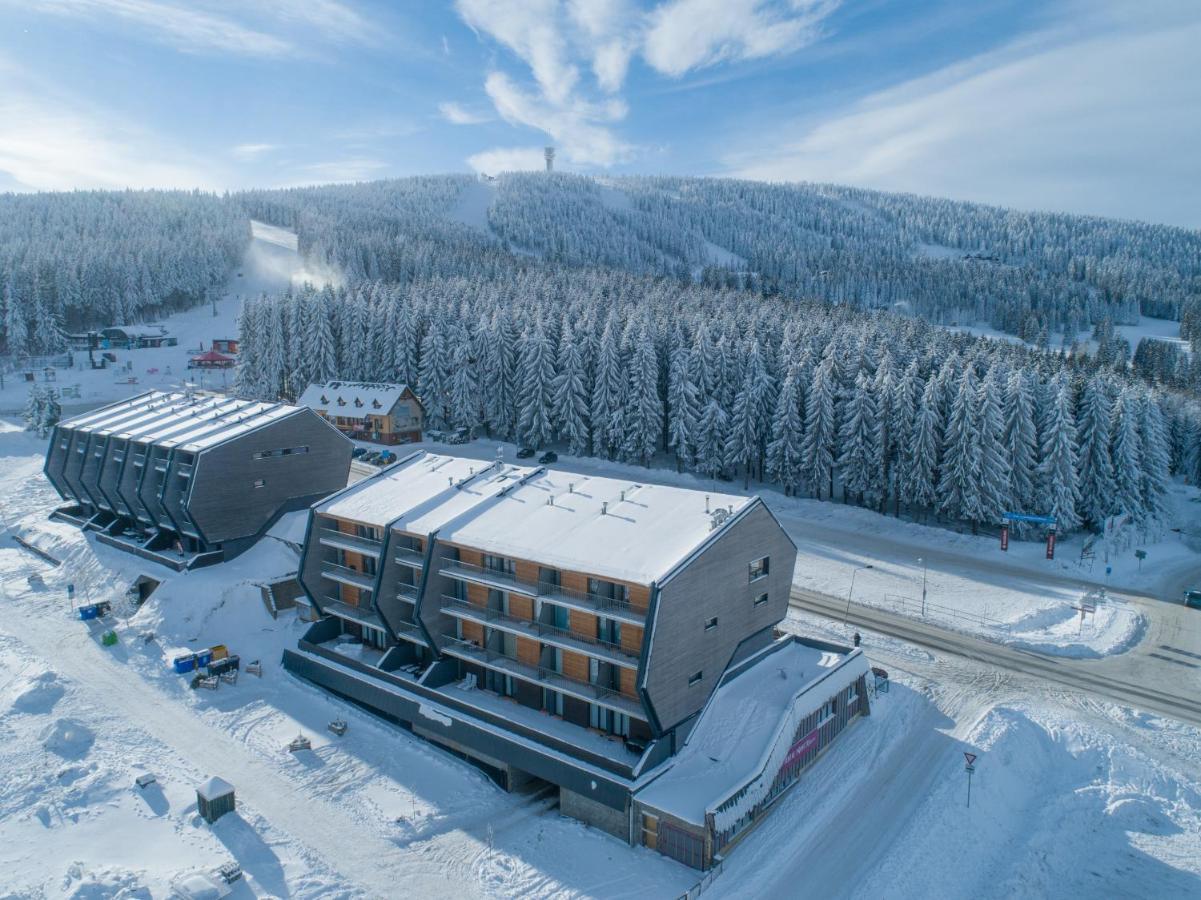 Mountain Apartments Klinovec Hexagon Loučná pod Klínovcem Dış mekan fotoğraf