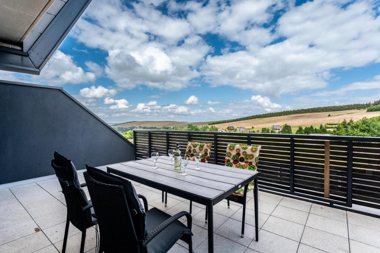 Mountain Apartments Klinovec Hexagon Loučná pod Klínovcem Dış mekan fotoğraf