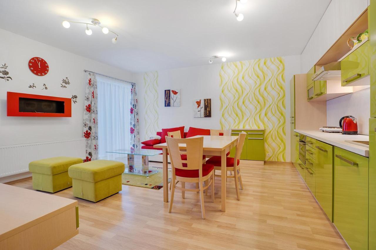 Mountain Apartments Klinovec Hexagon Loučná pod Klínovcem Dış mekan fotoğraf